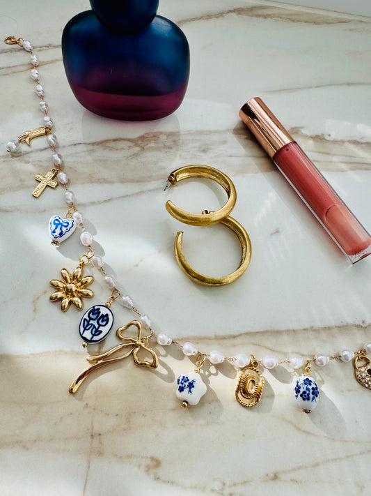 ‘China Blue’ gold & pearl necklace