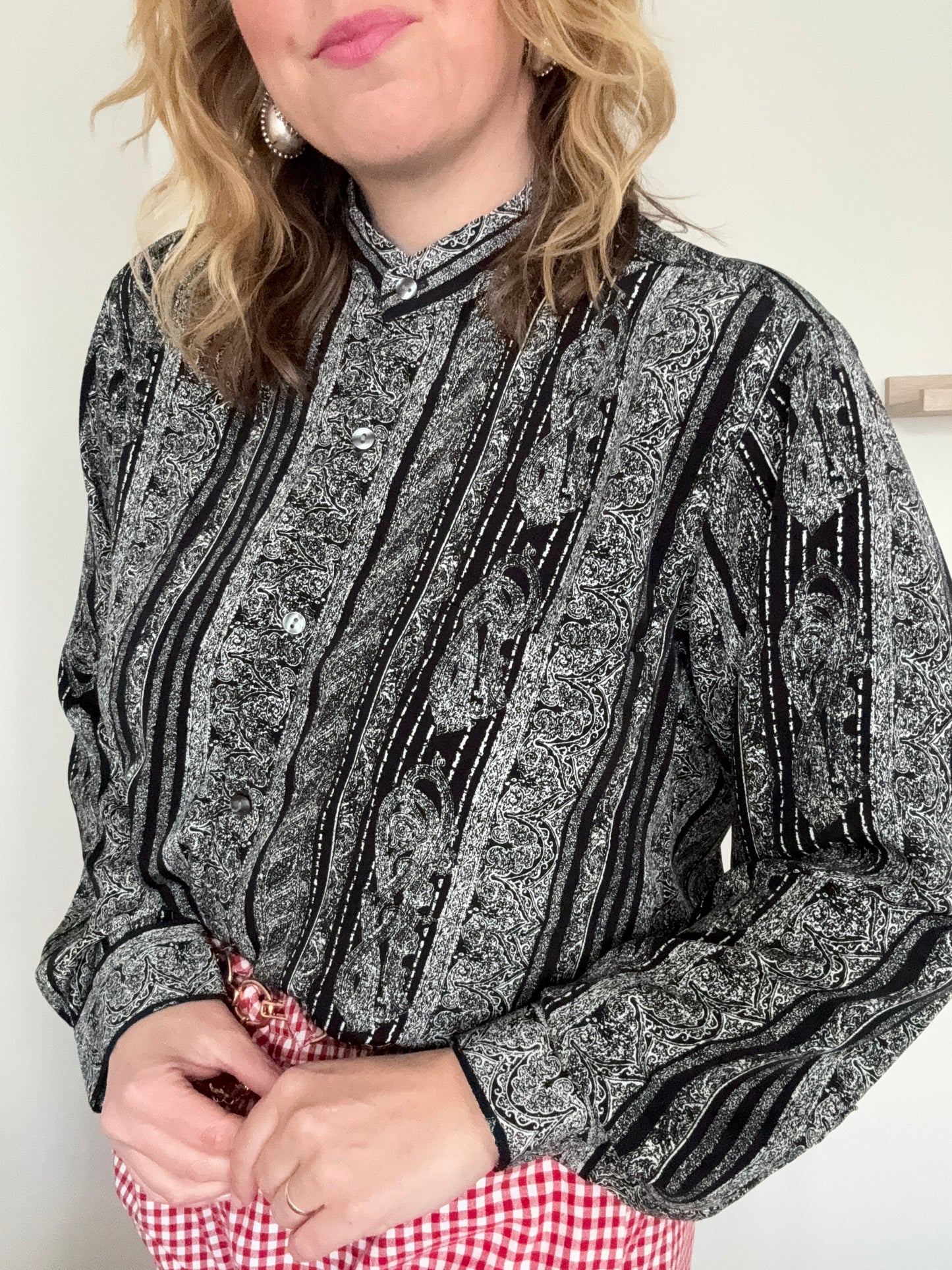 Vintage ‘monochrome’ Leoz blouse.