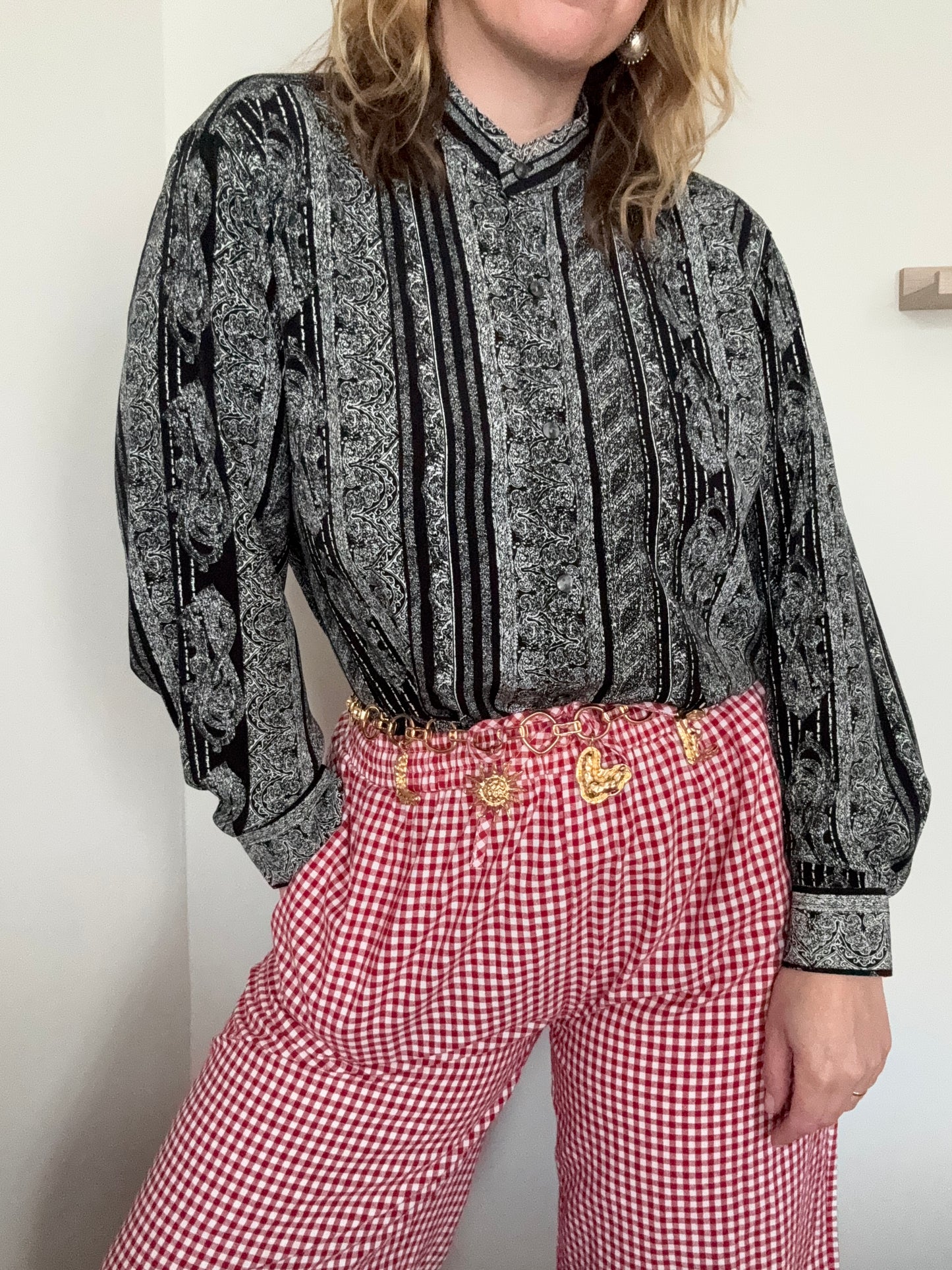 Vintage ‘monochrome’ Leoz blouse.