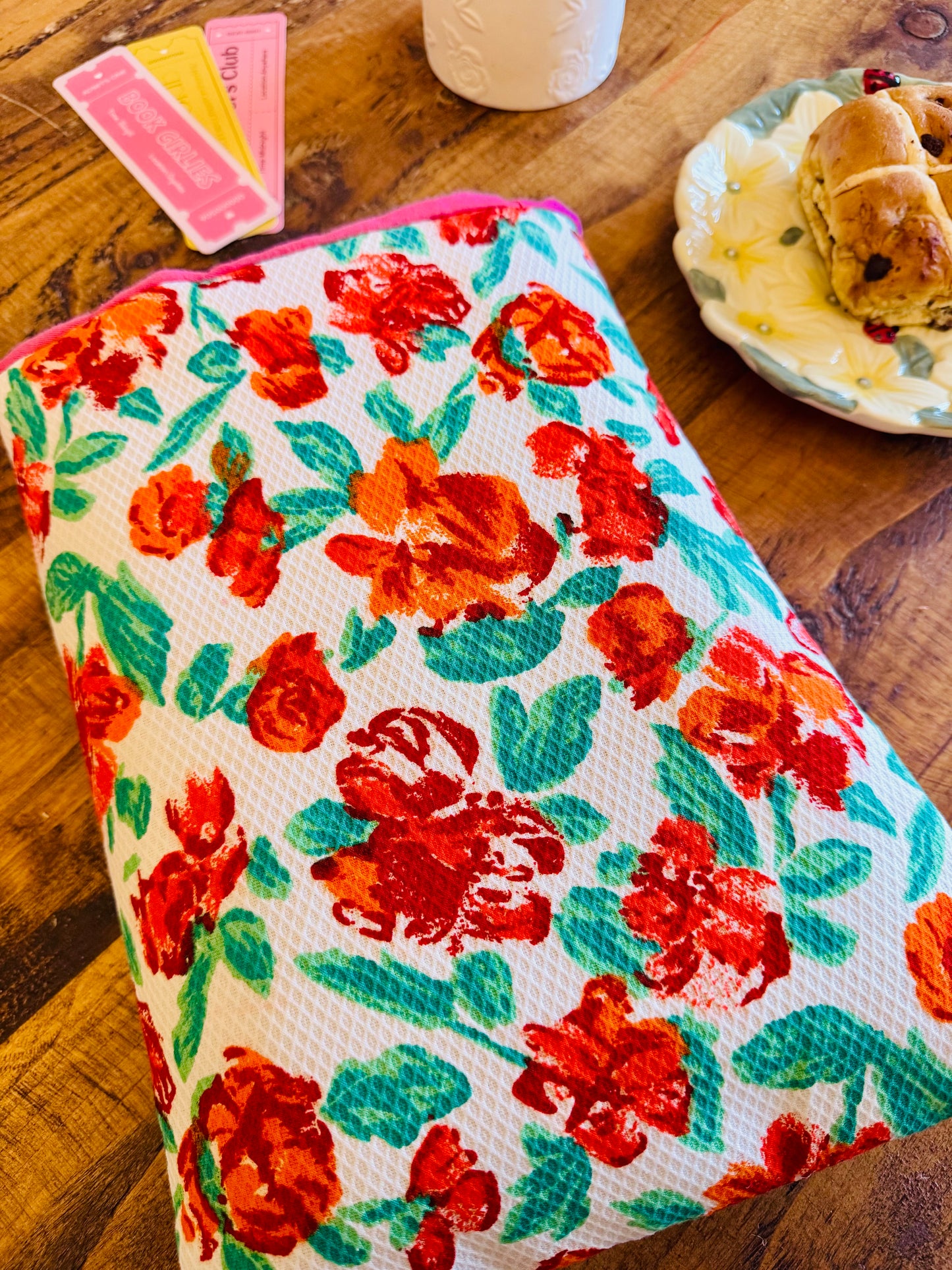 ‘Vibrant florals’ large book bed