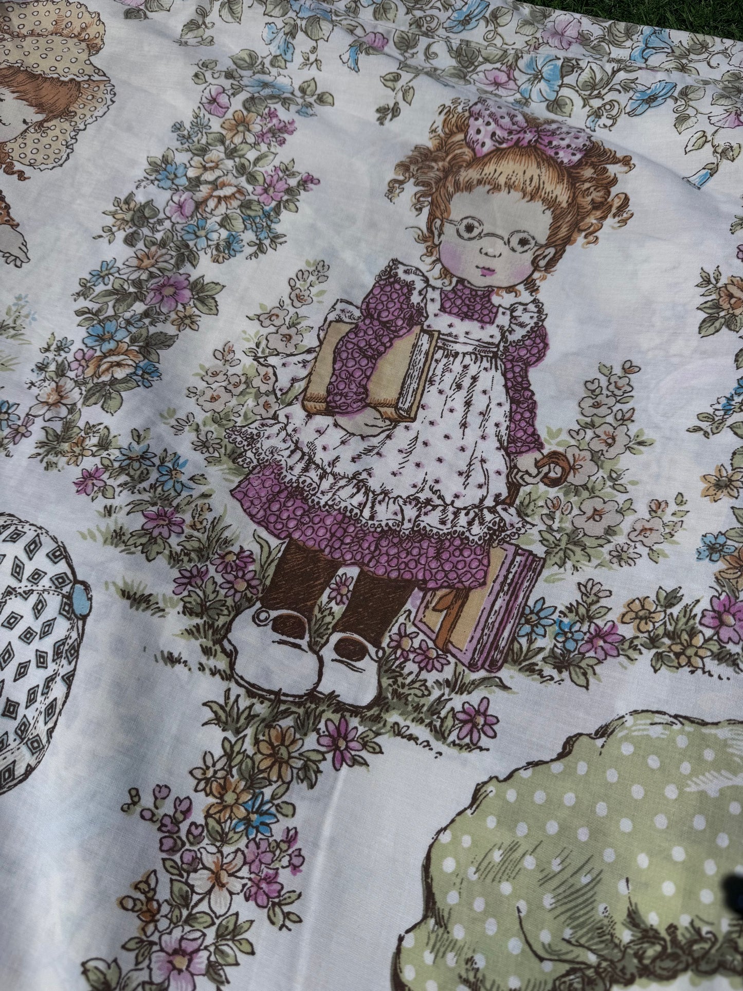 1970s ‘Holly Hobby’ book bed