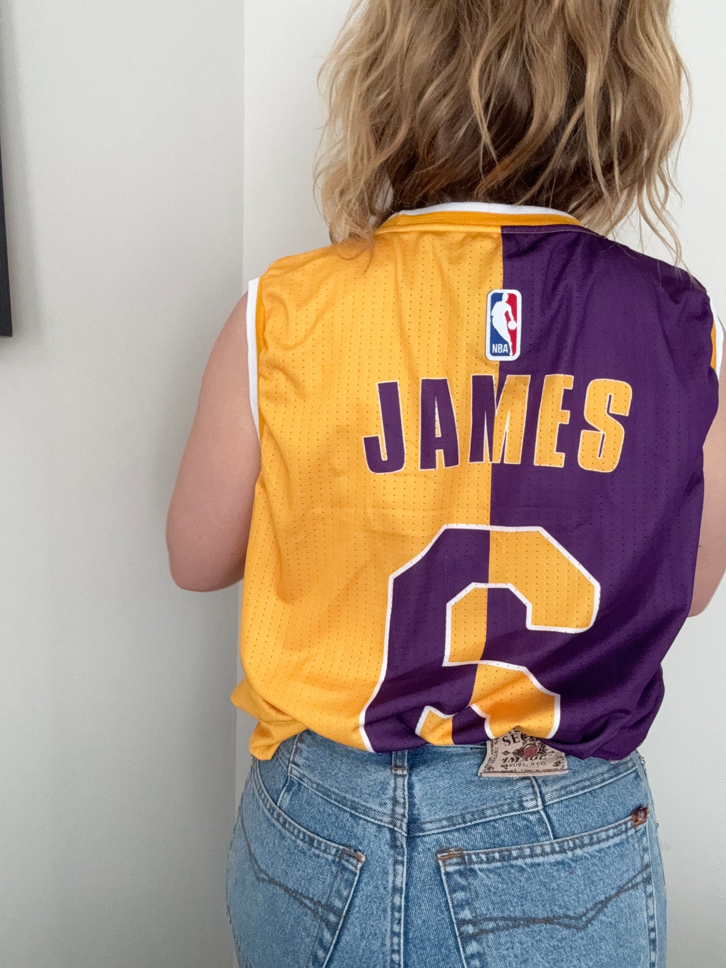Two-tone split jersey